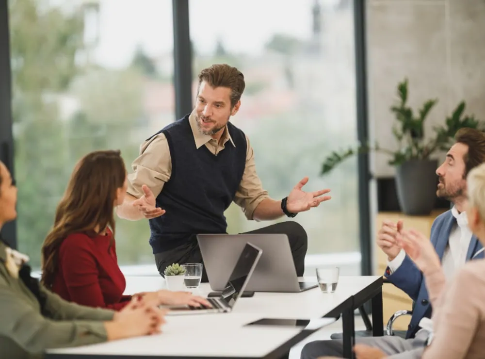 فريق برايم لوجيك للاستشارات الإدارية وتقنية المعلومات — Prime Logic consulting team in Riyadh